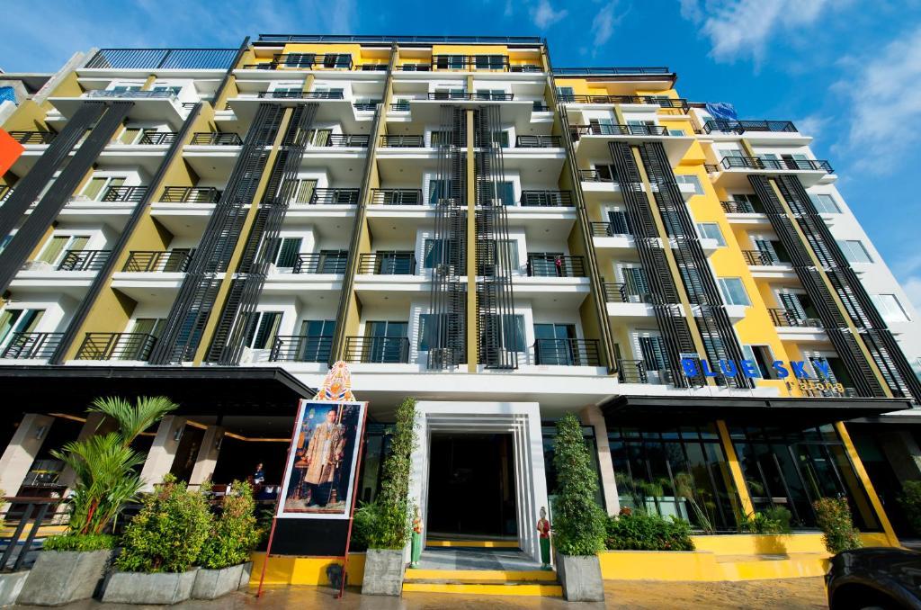 Готель Blue Sky Patong Екстер'єр фото