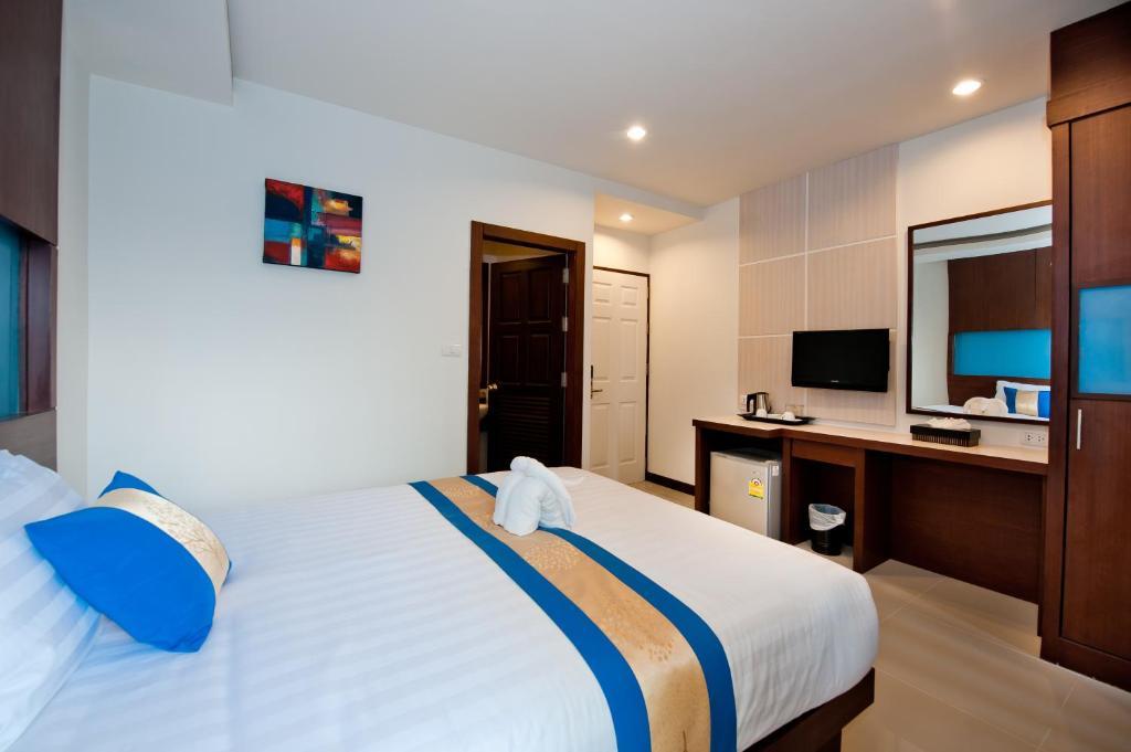 Готель Blue Sky Patong Номер фото