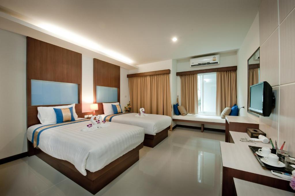 Готель Blue Sky Patong Номер фото