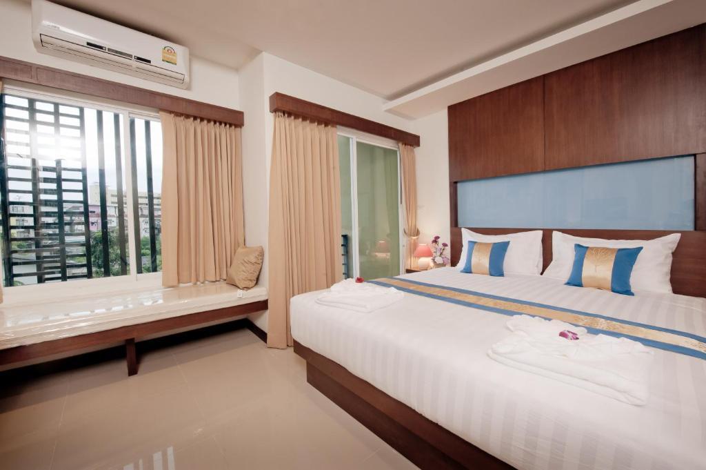 Готель Blue Sky Patong Номер фото