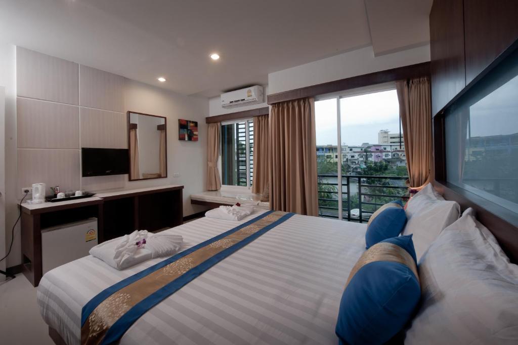 Готель Blue Sky Patong Номер фото