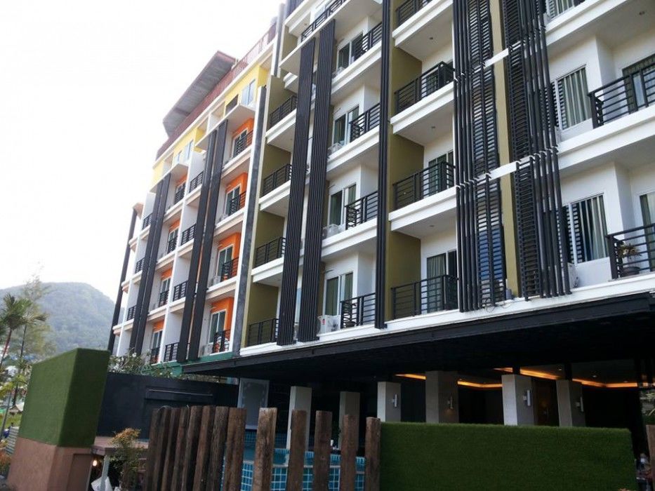 Готель Blue Sky Patong Екстер'єр фото