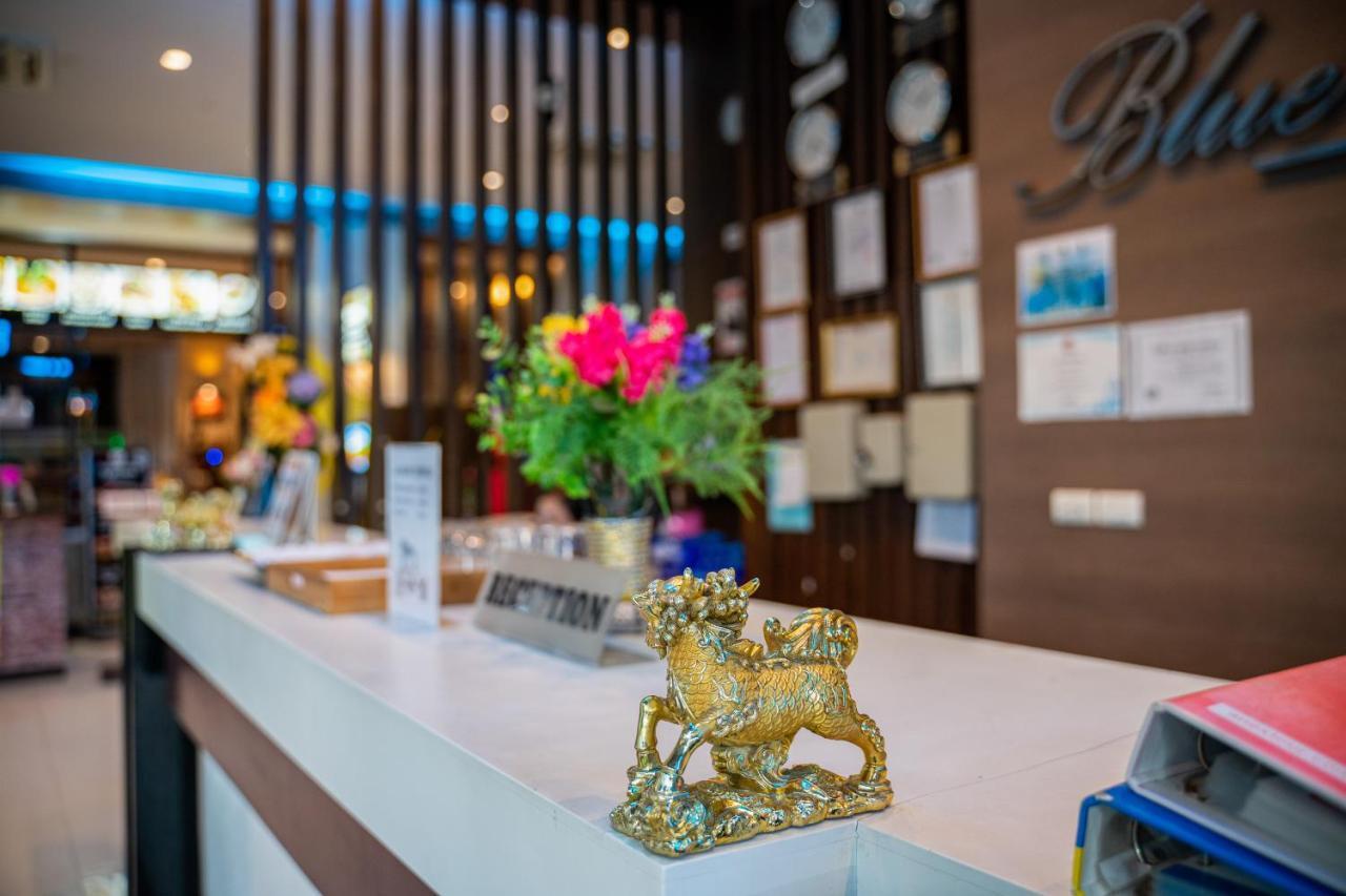 Готель Blue Sky Patong Екстер'єр фото