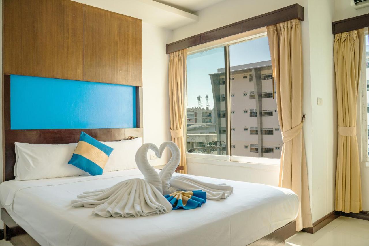 Готель Blue Sky Patong Екстер'єр фото
